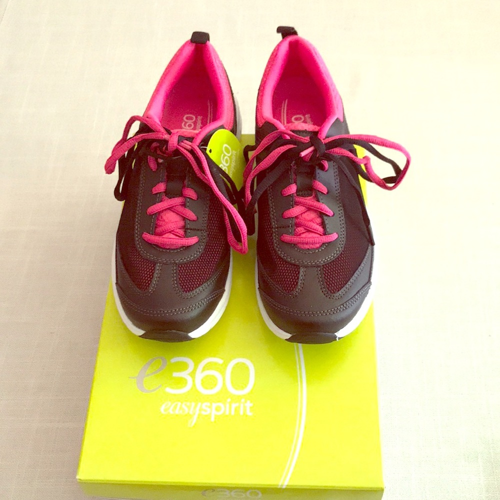 Easy Spirit Sneakers 7.5 M